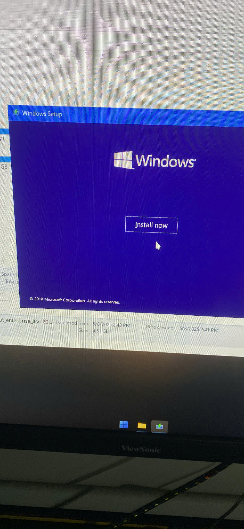 Tiến hành cài windows sau khi đã kiểm tra xong phần cứng
